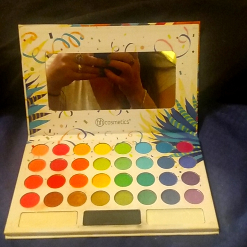 Take me back to Brazil eyeshadow palette